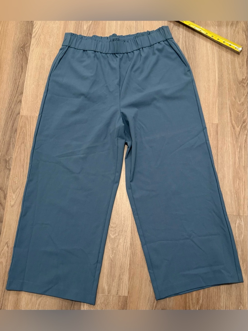 C by One Women’s Blue Pull-On Wide Leg Cropped Pants L Large Stretch Pockets